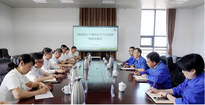 新闻1